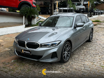 320i